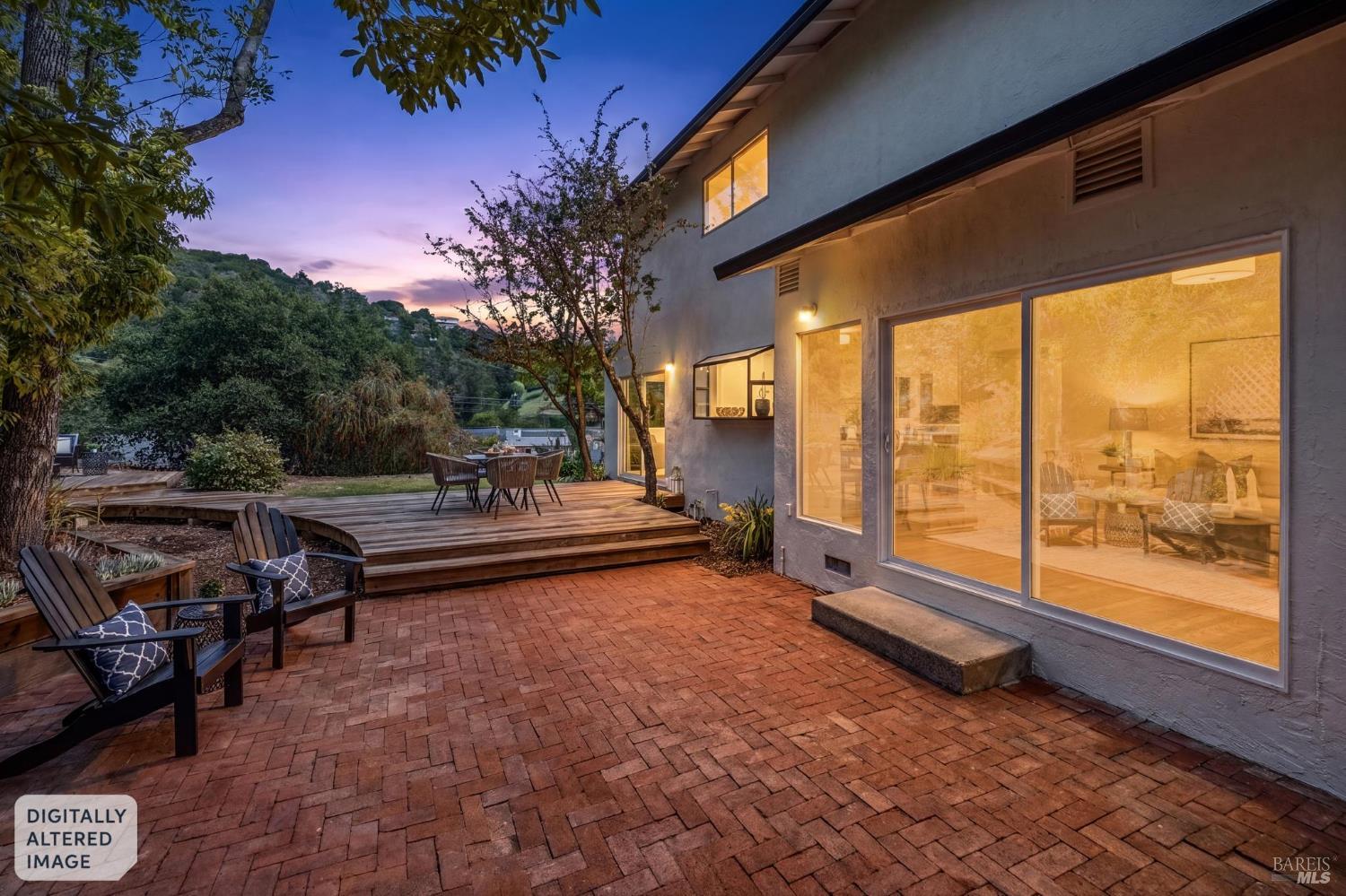 6 Lindenwood Court
