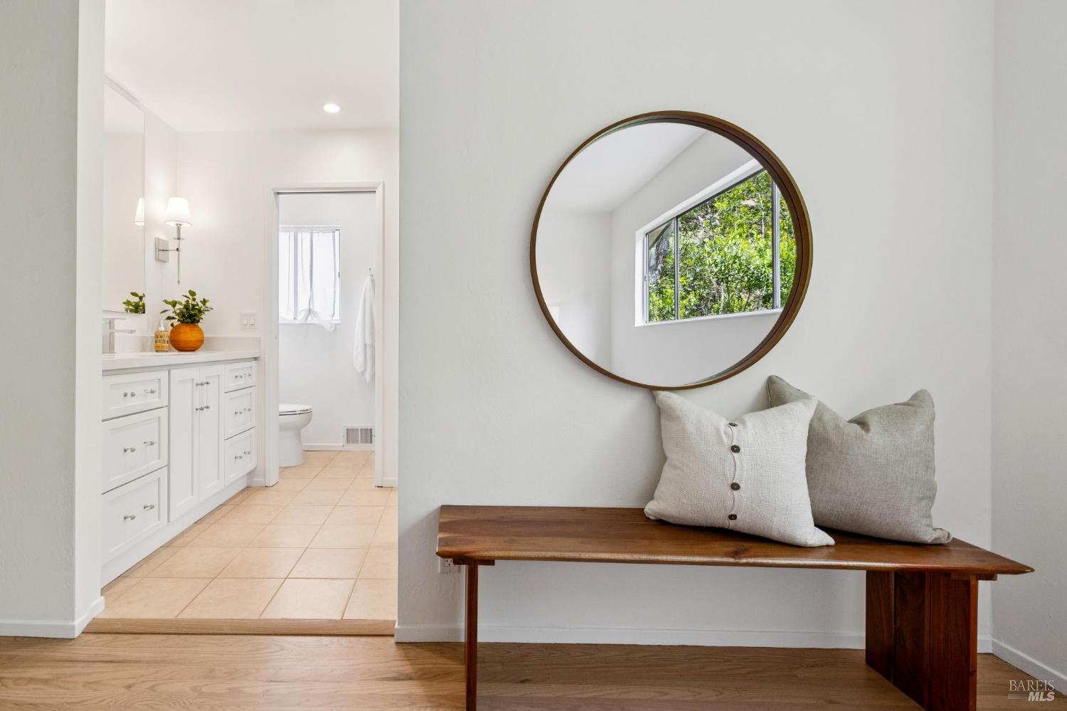 6 Lindenwood Court