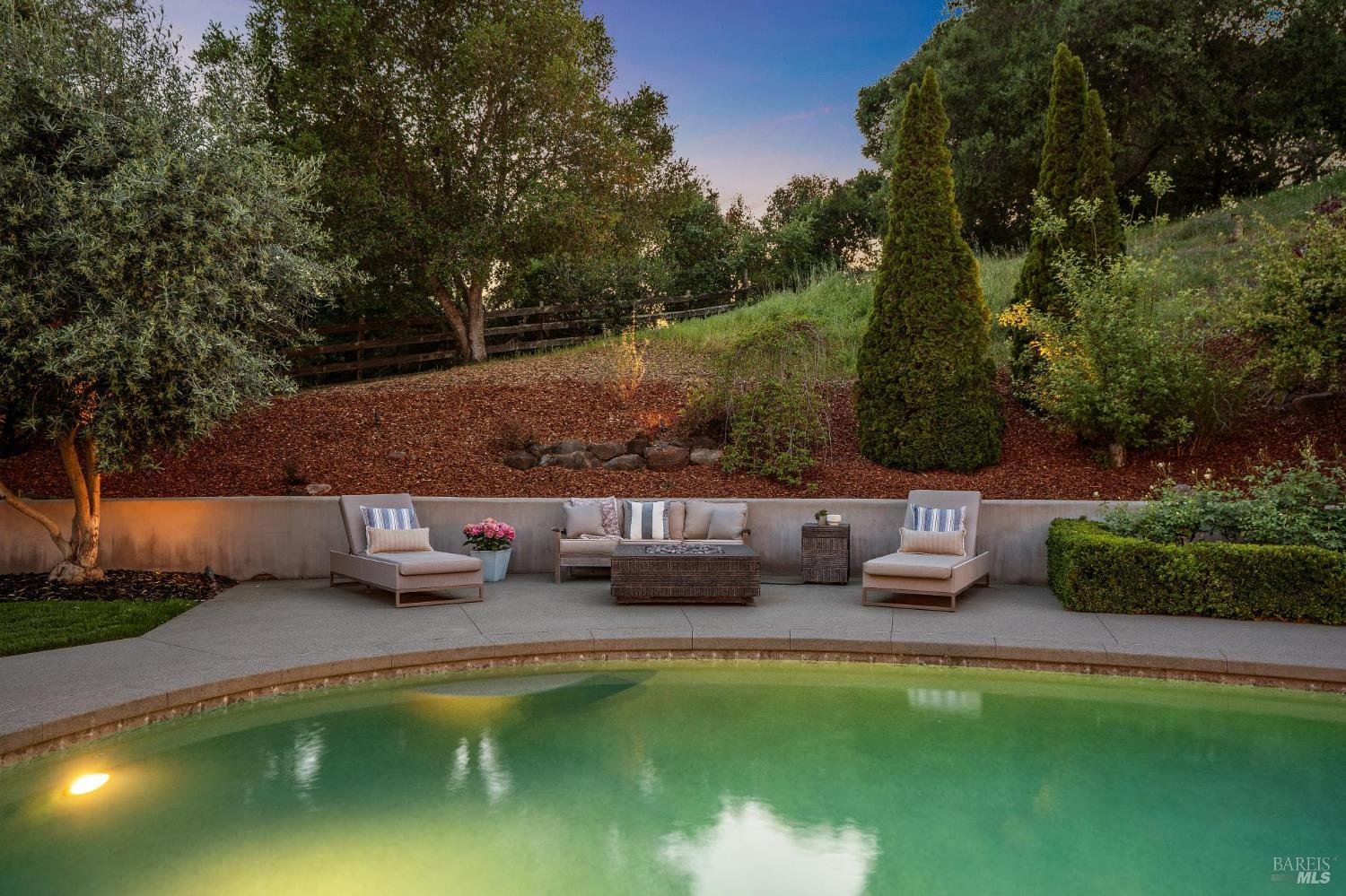 43 Oak Valley Drive