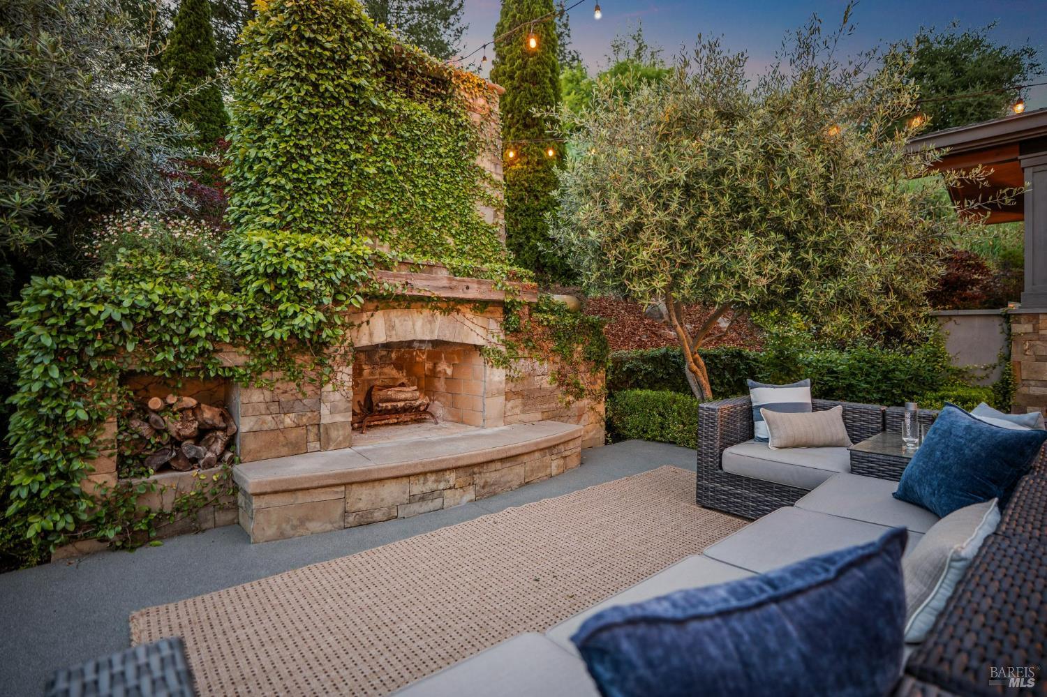 43 Oak Valley Drive