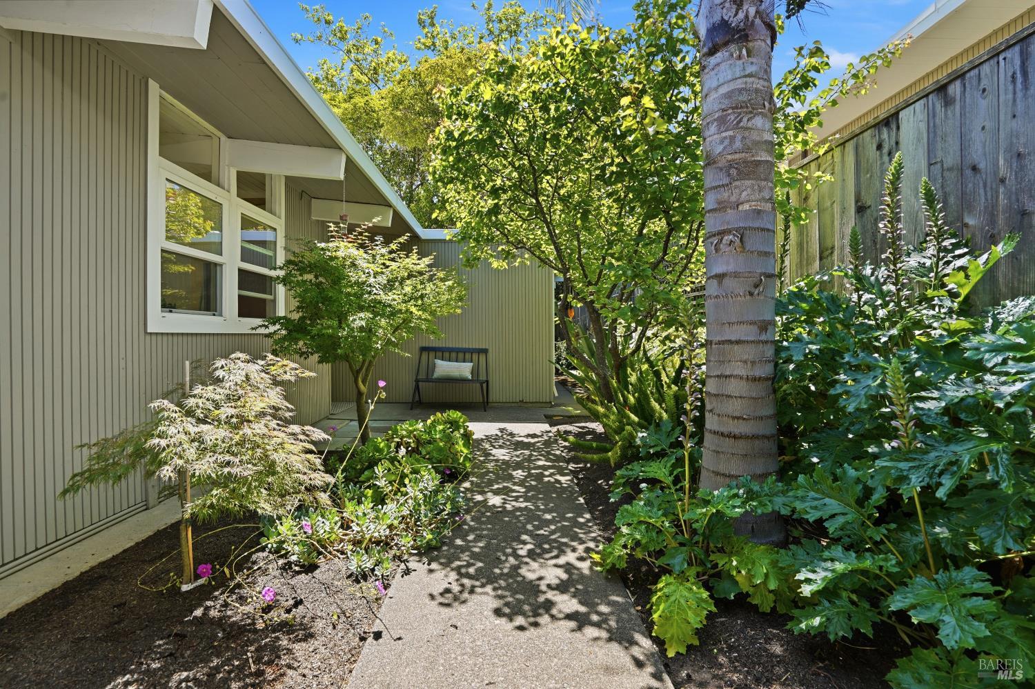 618 Bamboo Terrace