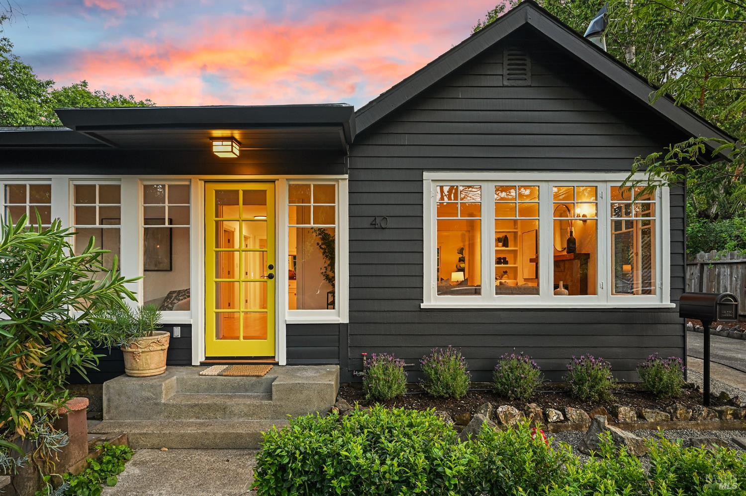 40 Inyo Avenue