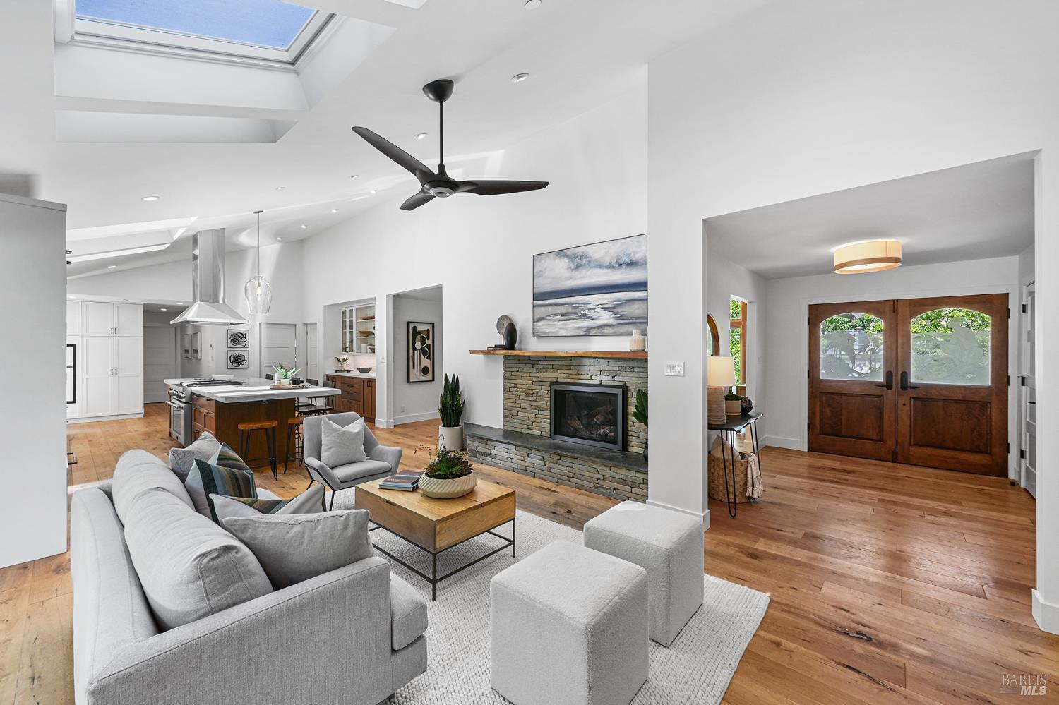 18 Dutch Valley Lane