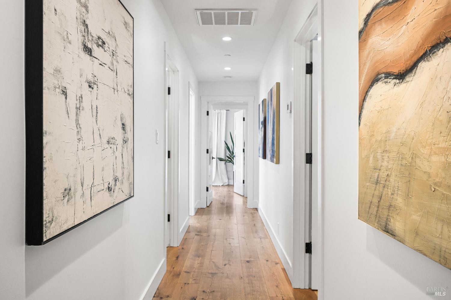 18 Dutch Valley Lane