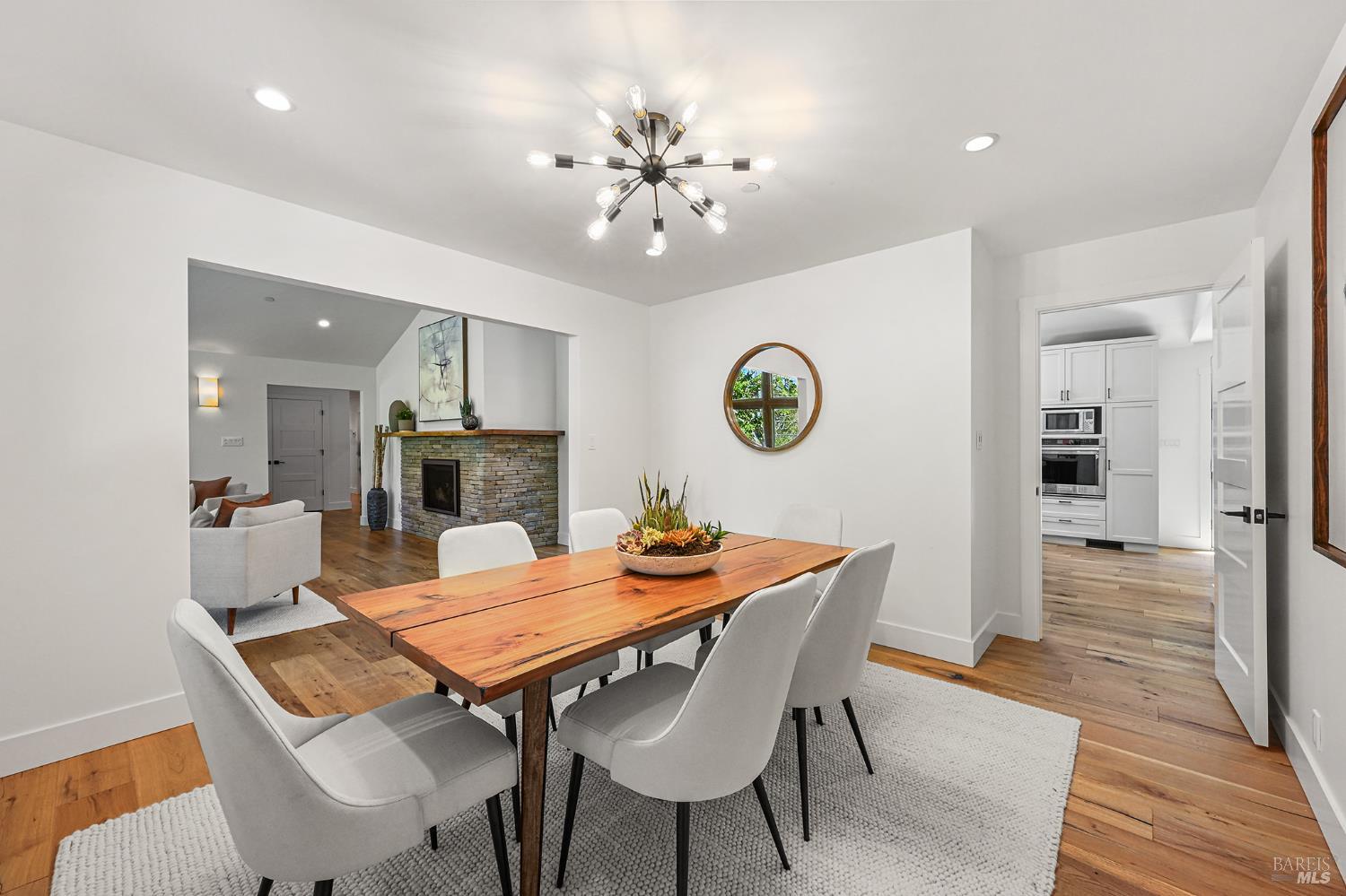 18 Dutch Valley Lane