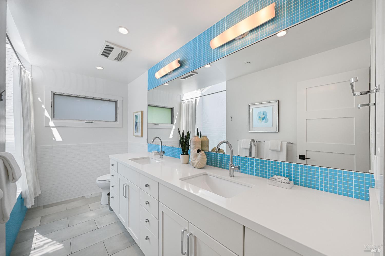 18 Dutch Valley Lane