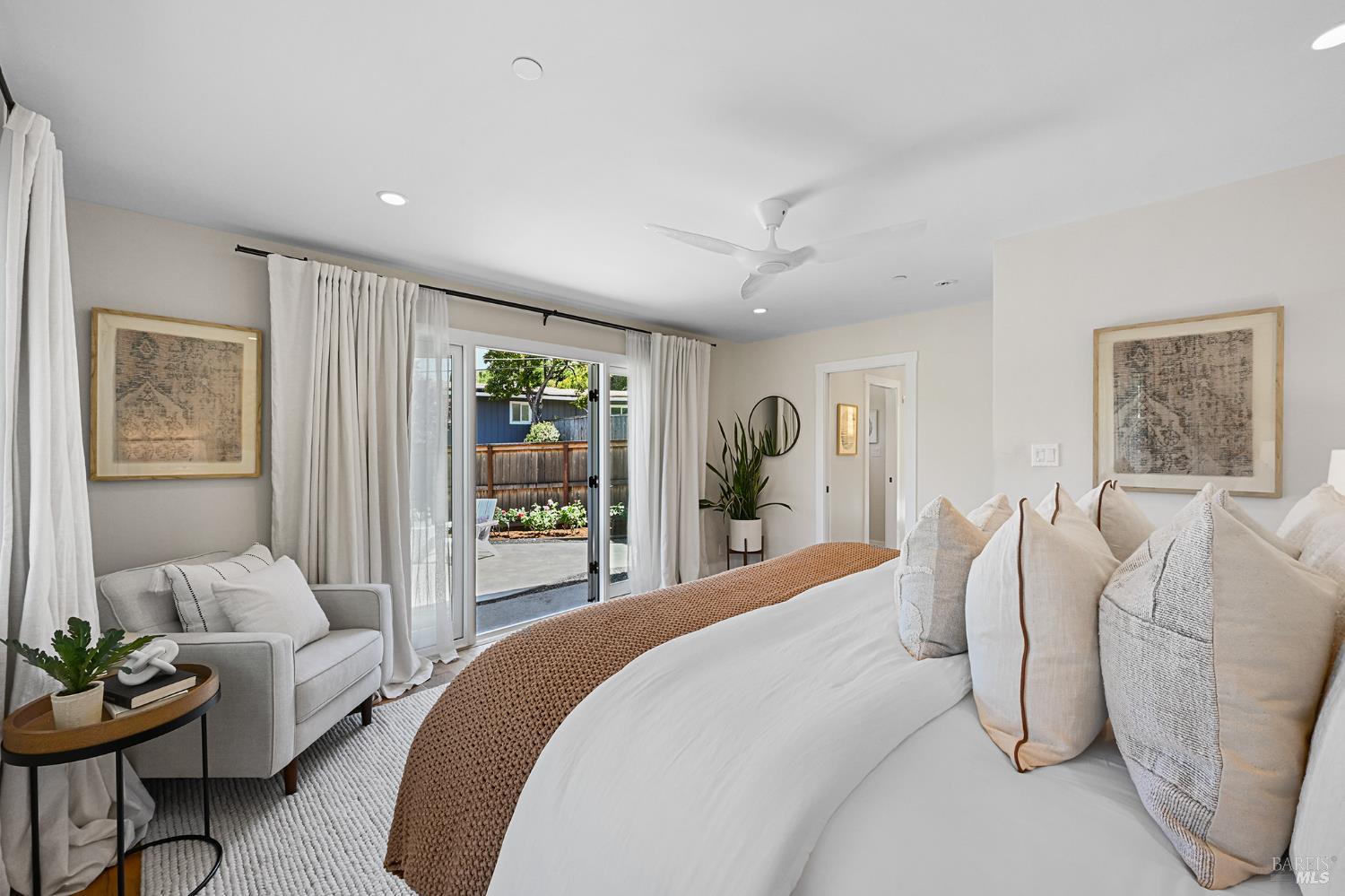 18 Dutch Valley Lane