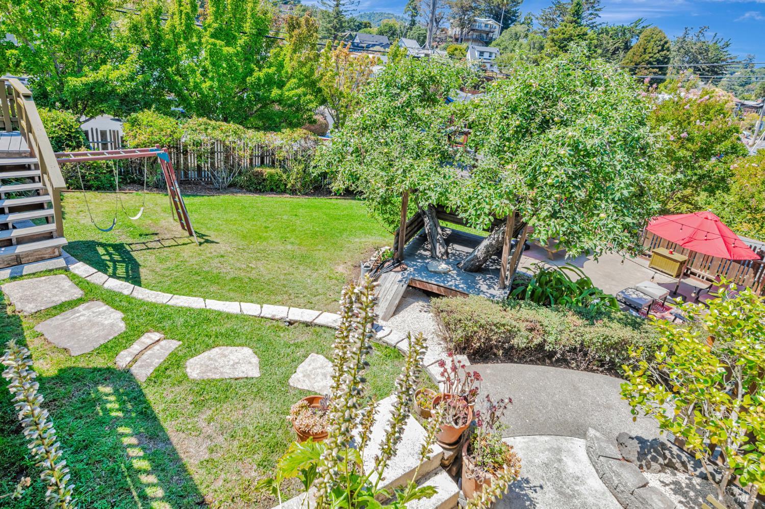 405 Oakdale Avenue