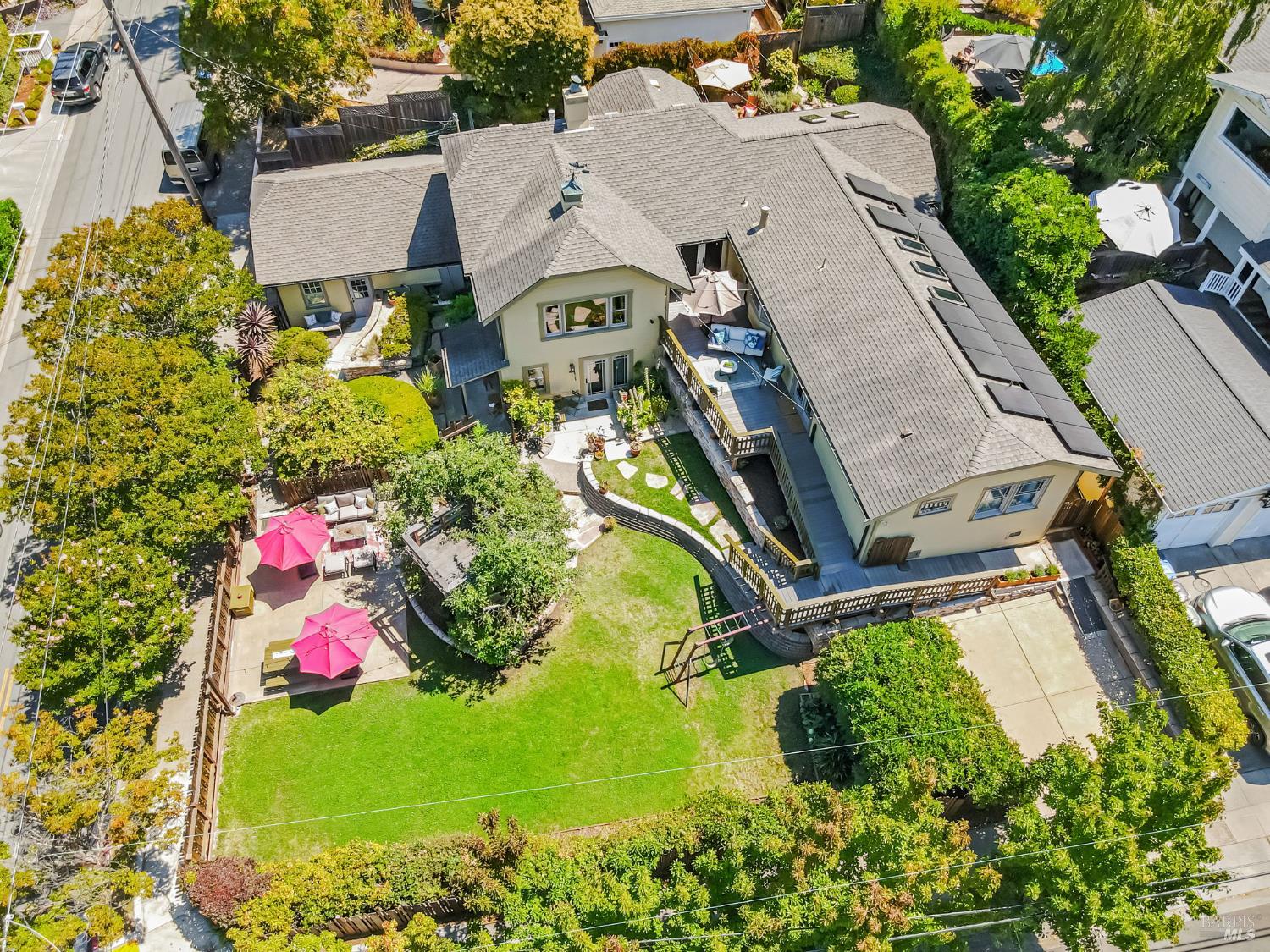 405 Oakdale Avenue