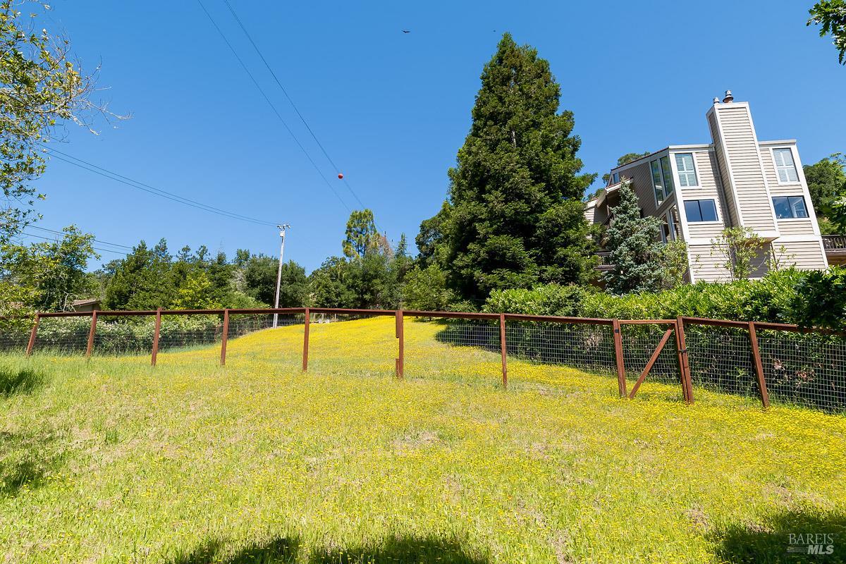 2554 Vineyard Road