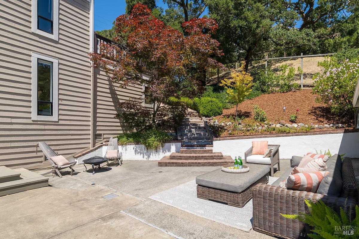 2554 Vineyard Road