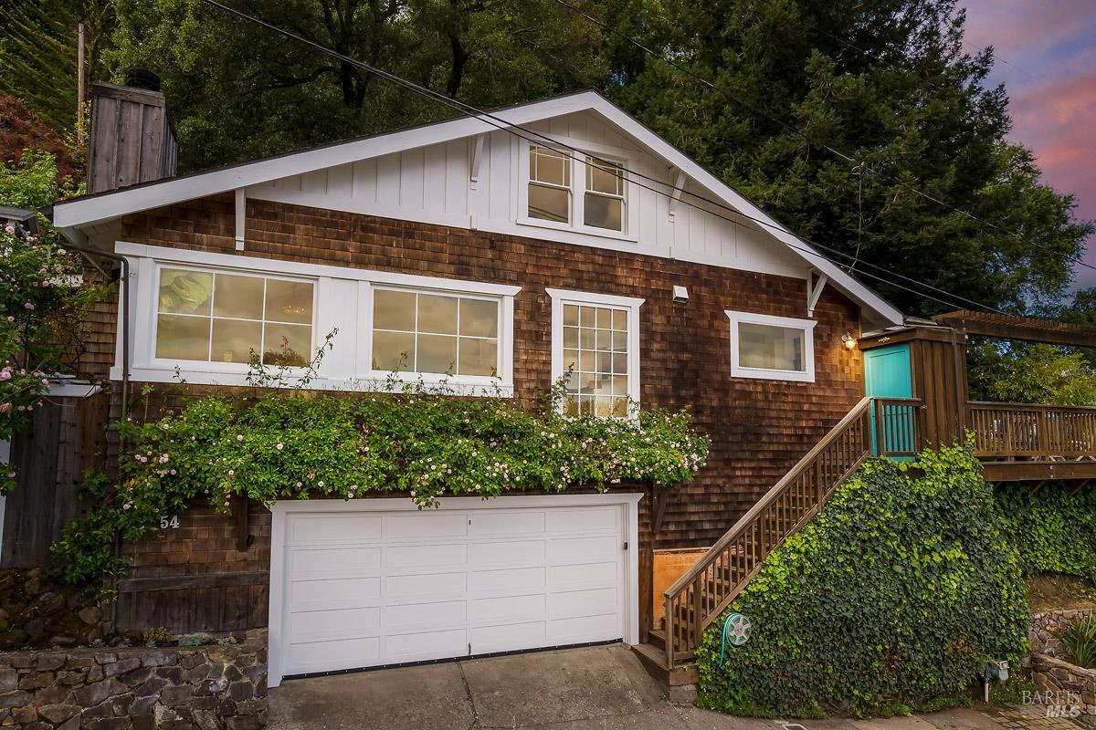 54 Hillside Avenue