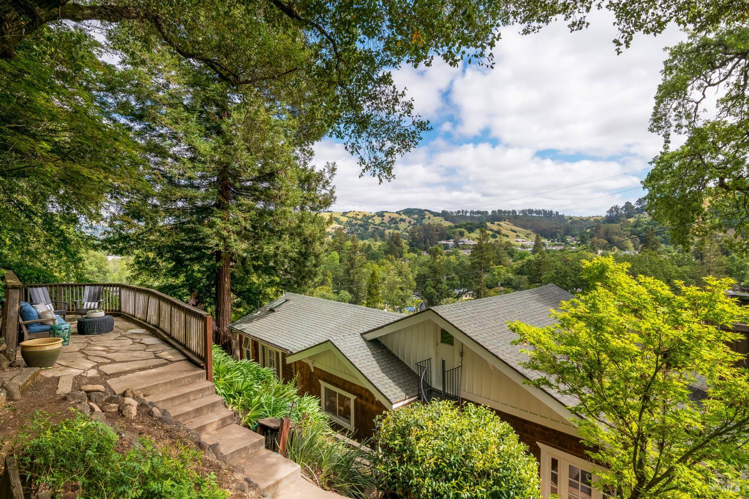 54 Hillside Avenue