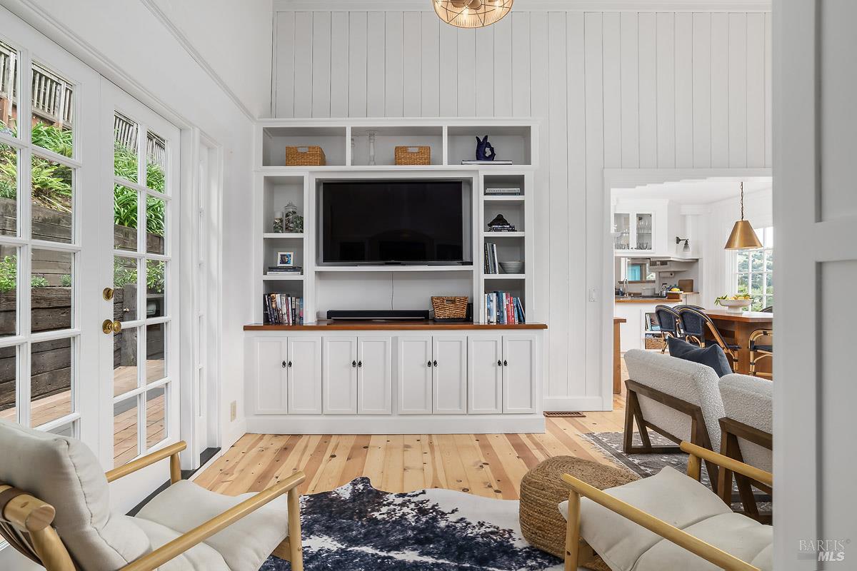 54 Hillside Avenue