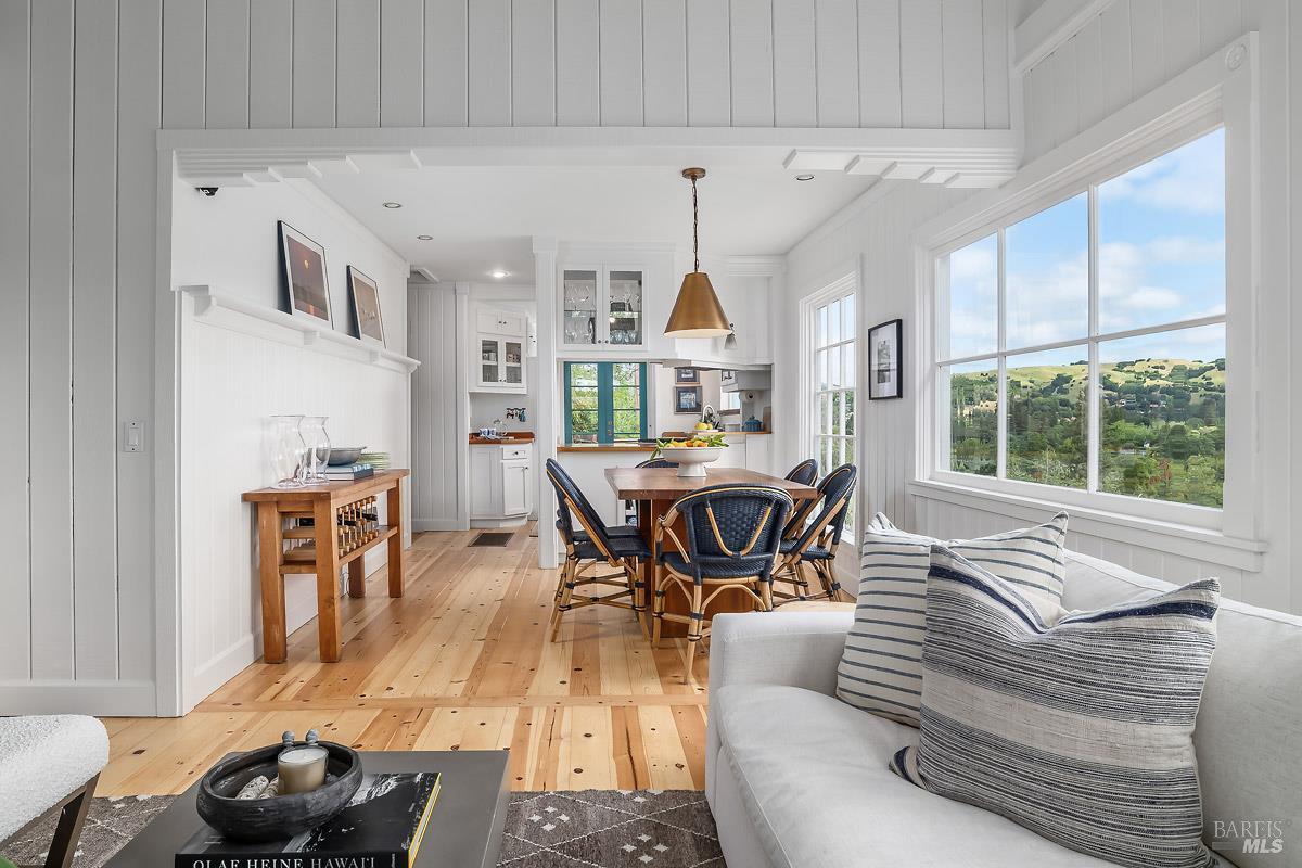 54 Hillside Avenue