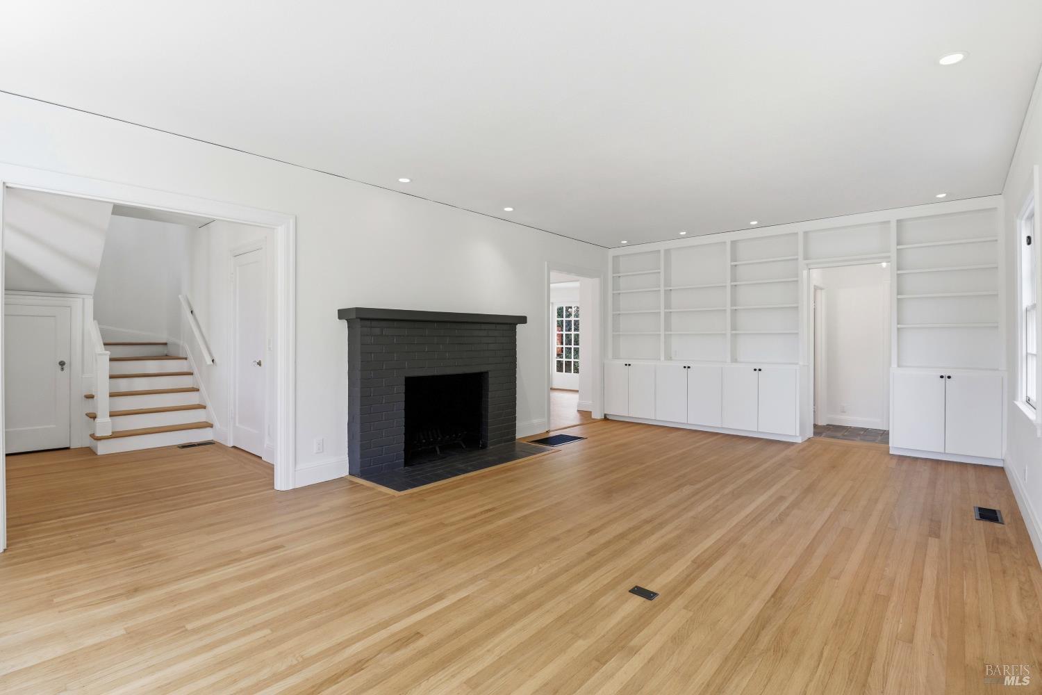 30 Walnut Avenue