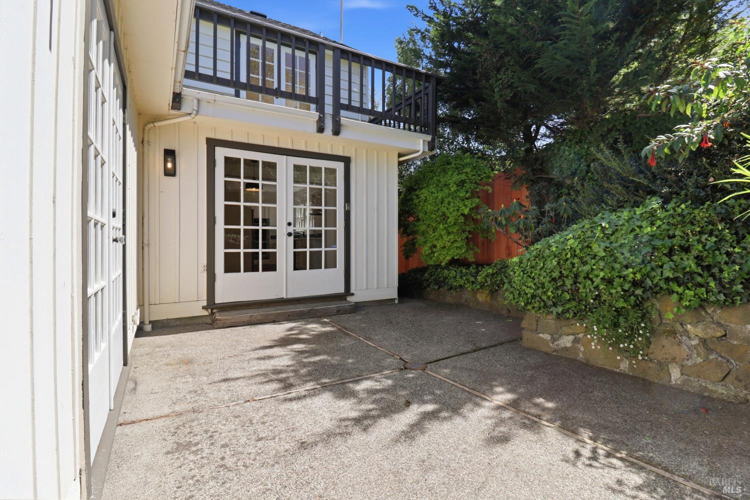 30 Walnut Avenue