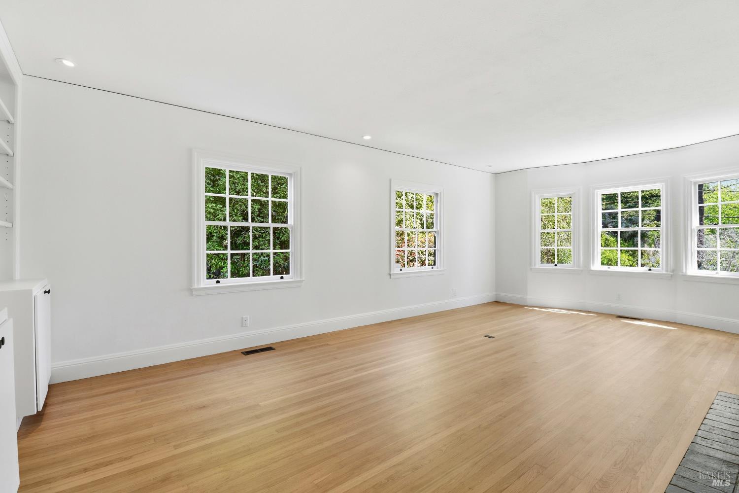 30 Walnut Avenue