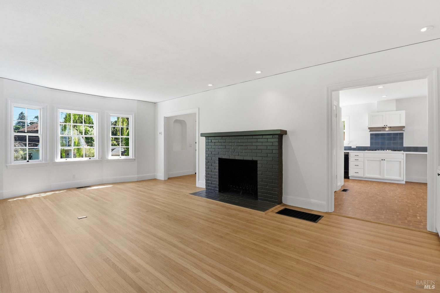 30 Walnut Avenue