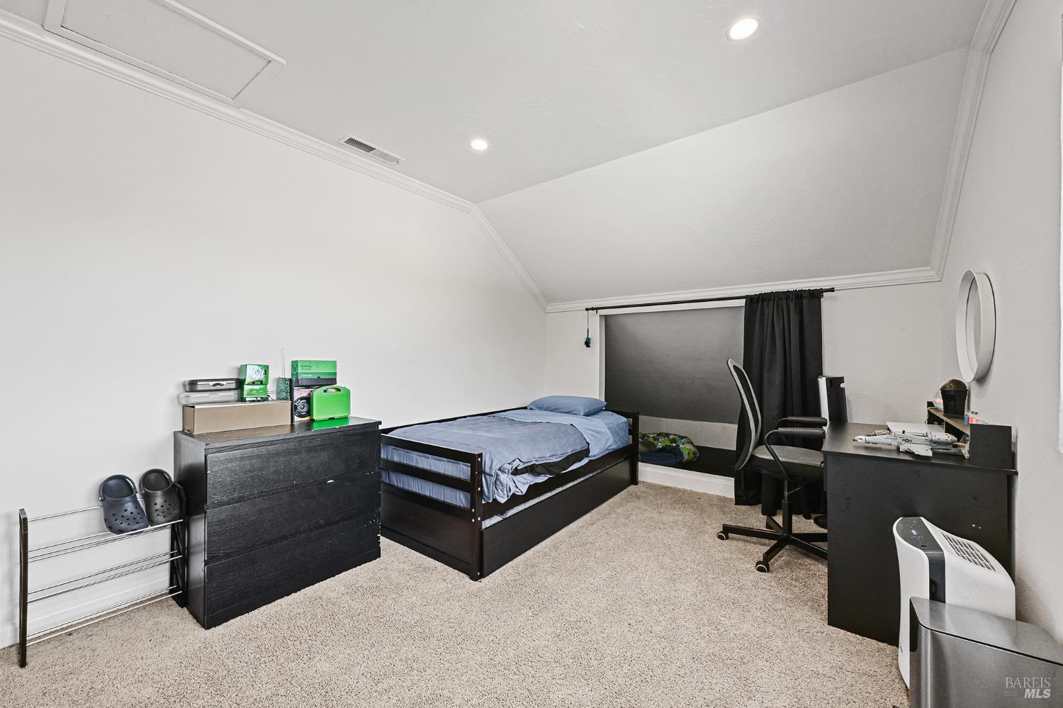 855 Garden Court