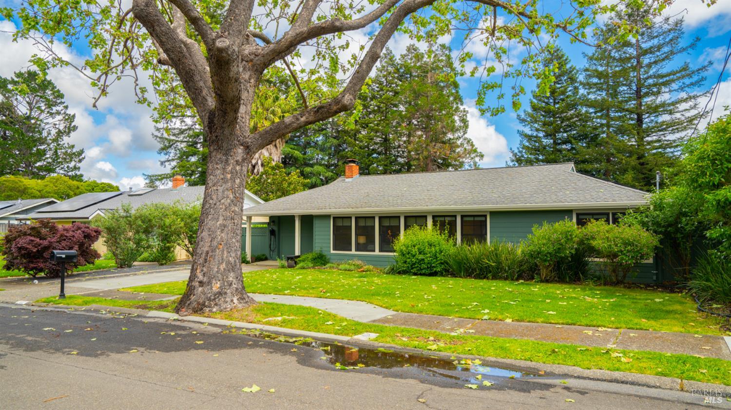 702 Del Mar Avenue