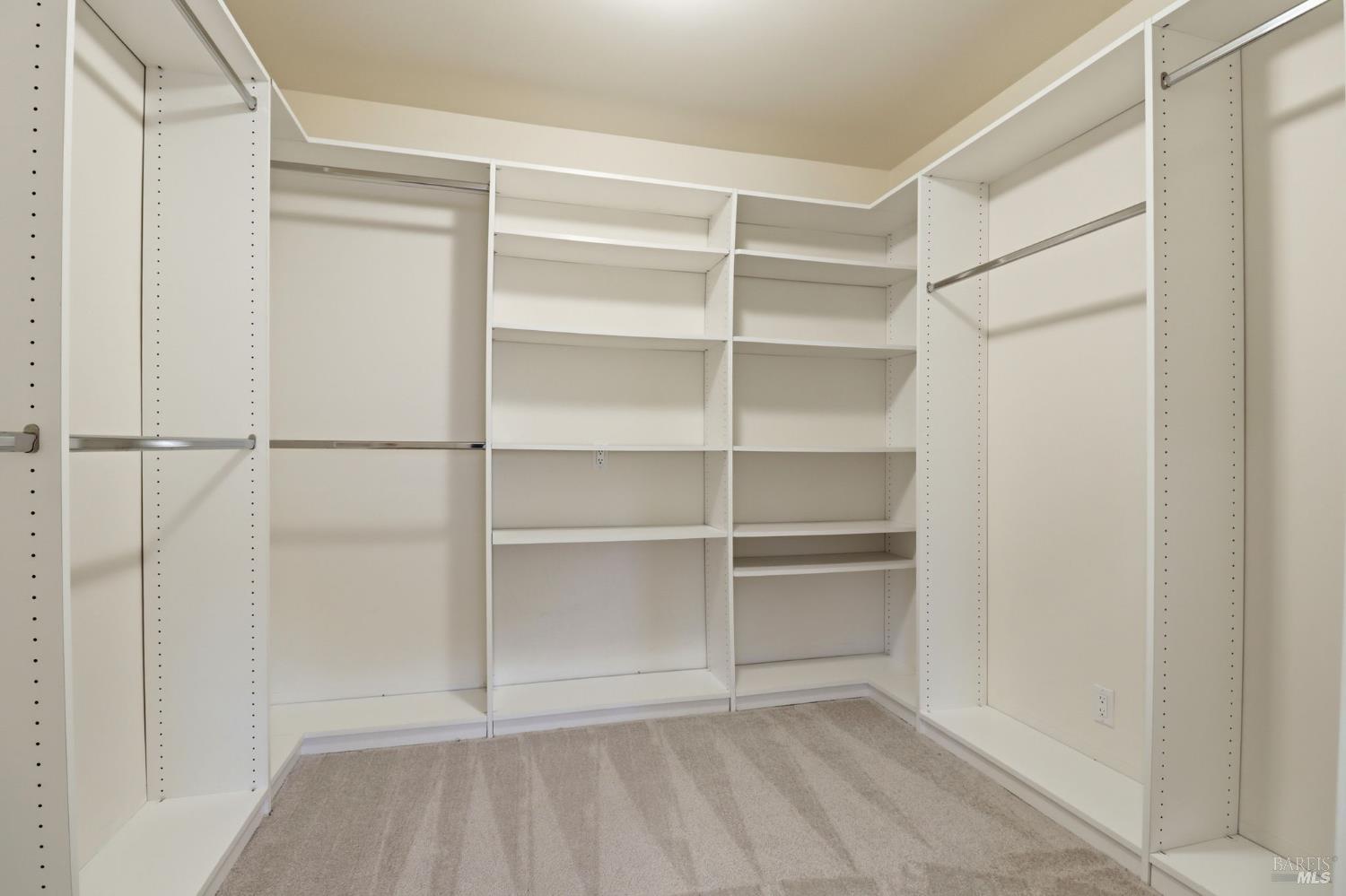 20 Pillsbury Lane