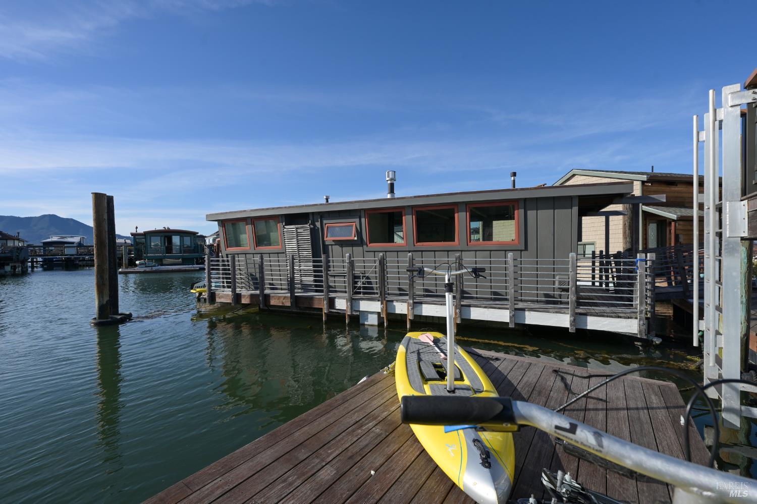 38 S 40 Dock
