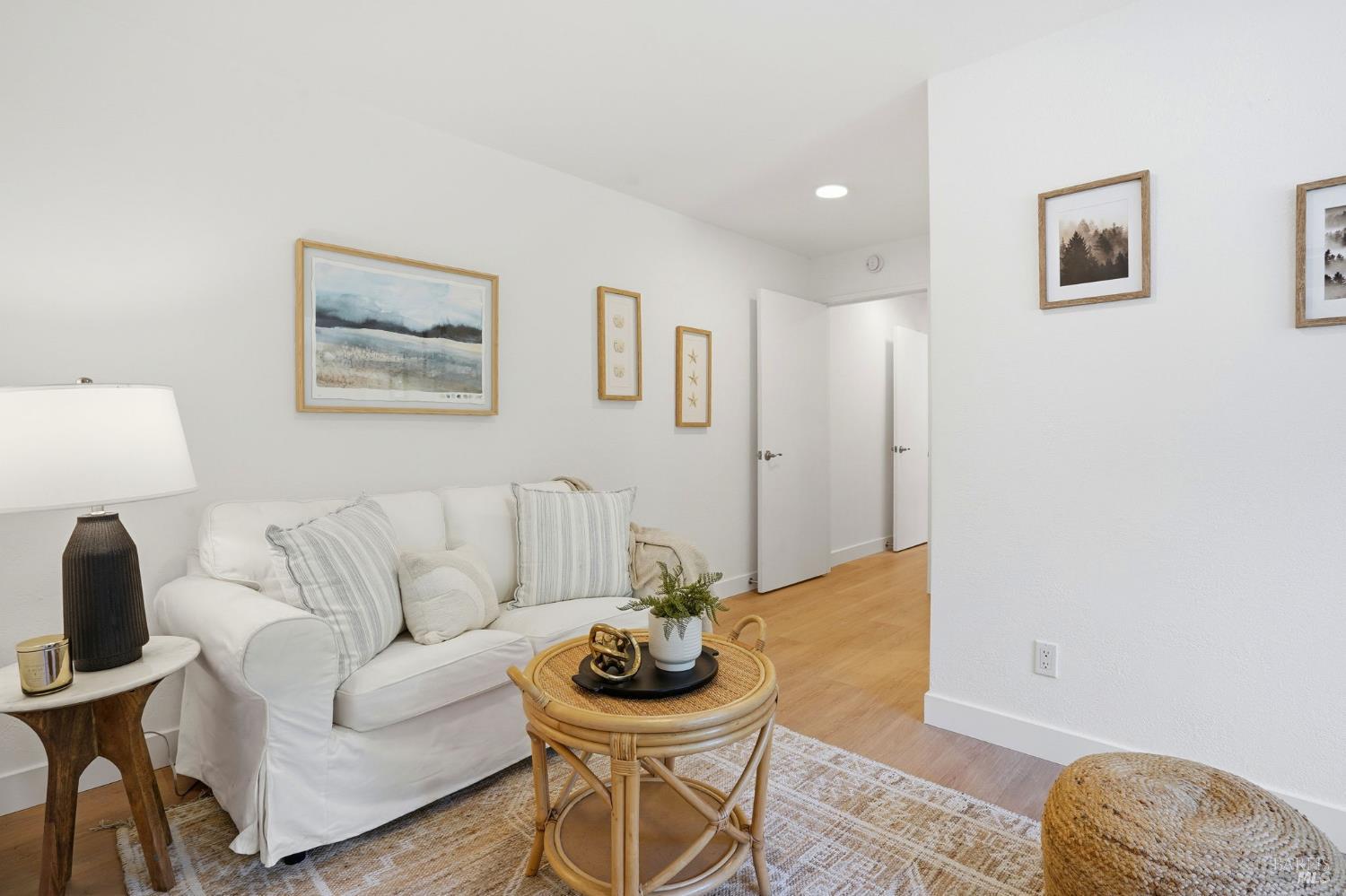 53 Circle Road