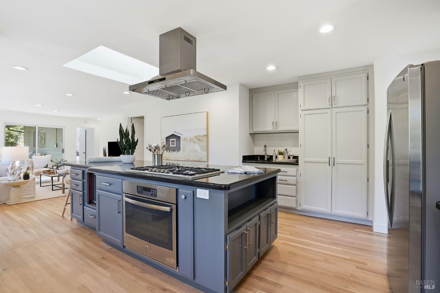 53 Circle Road