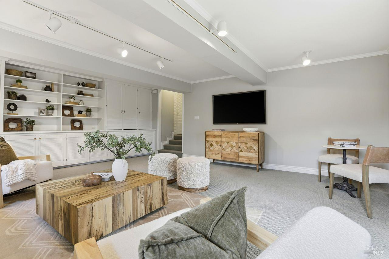 150 Tamal Vista Drive