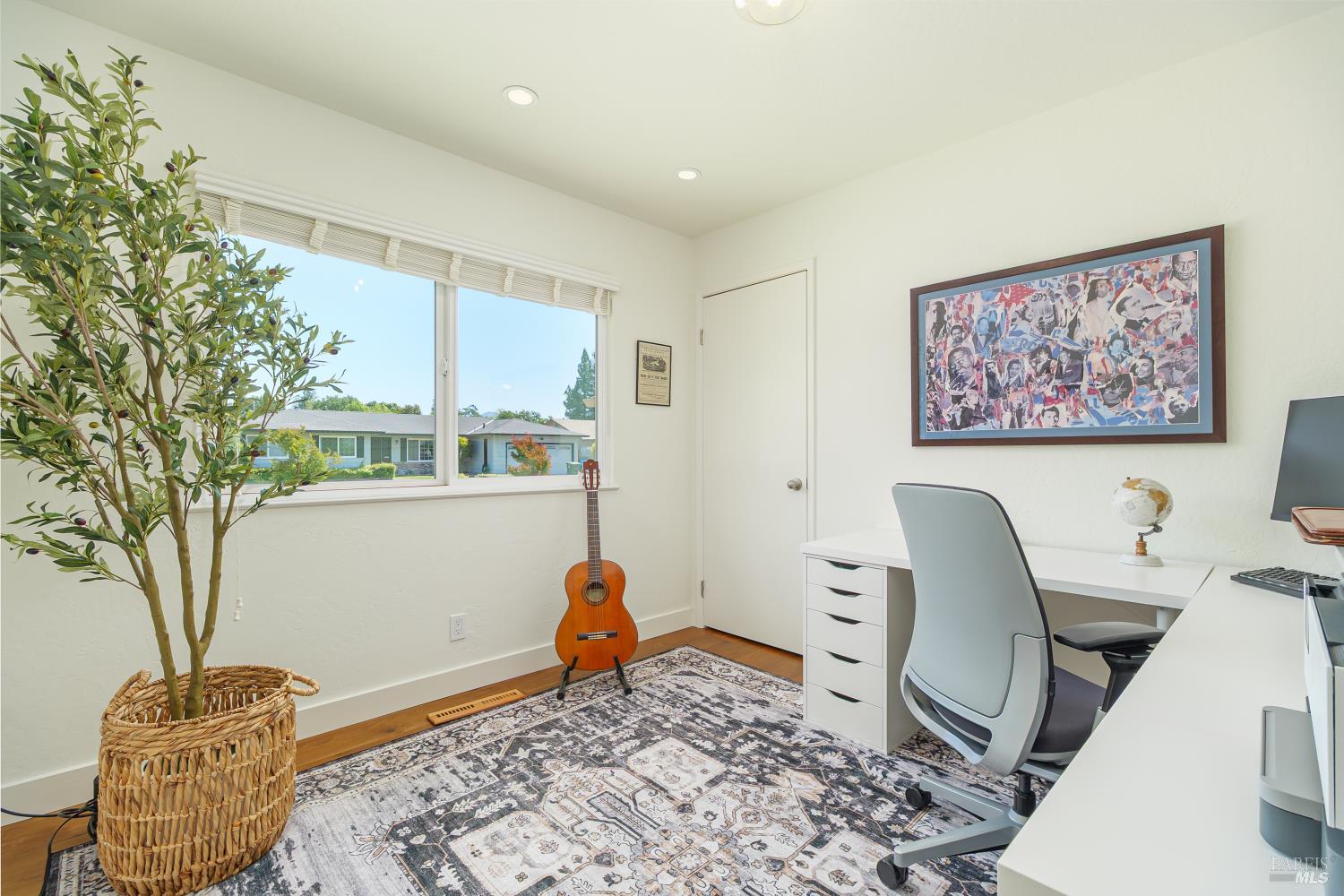 1125 Shady Oak Place