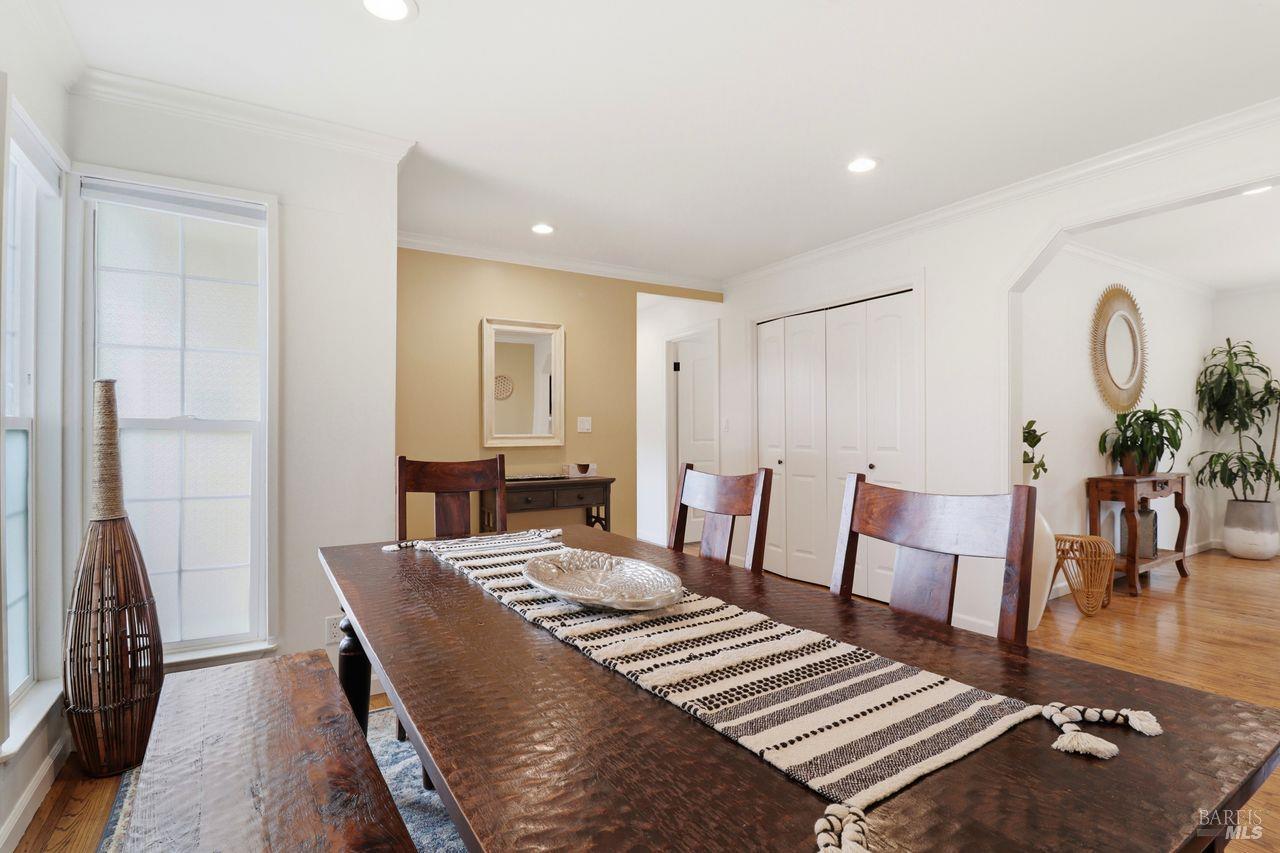 288 San Carlos Way