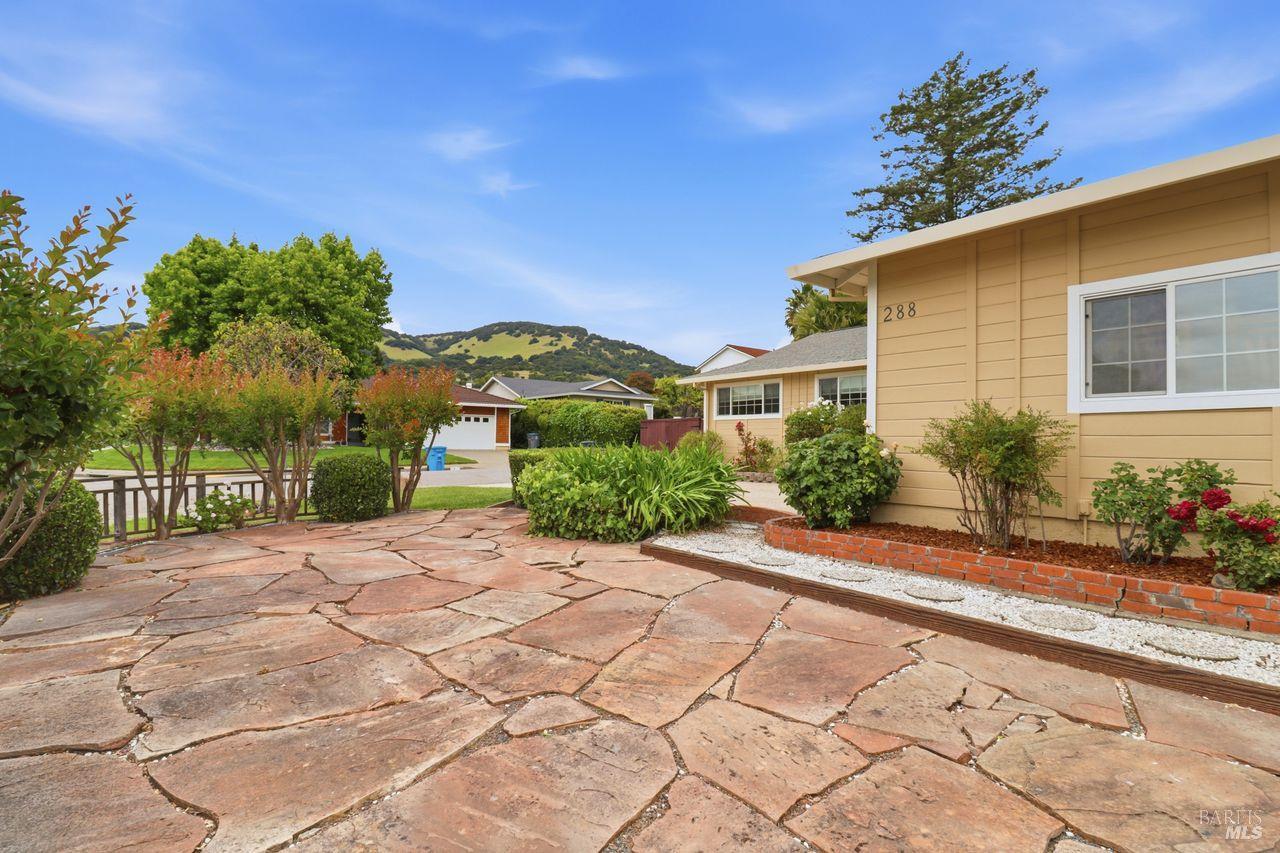 288 San Carlos Way