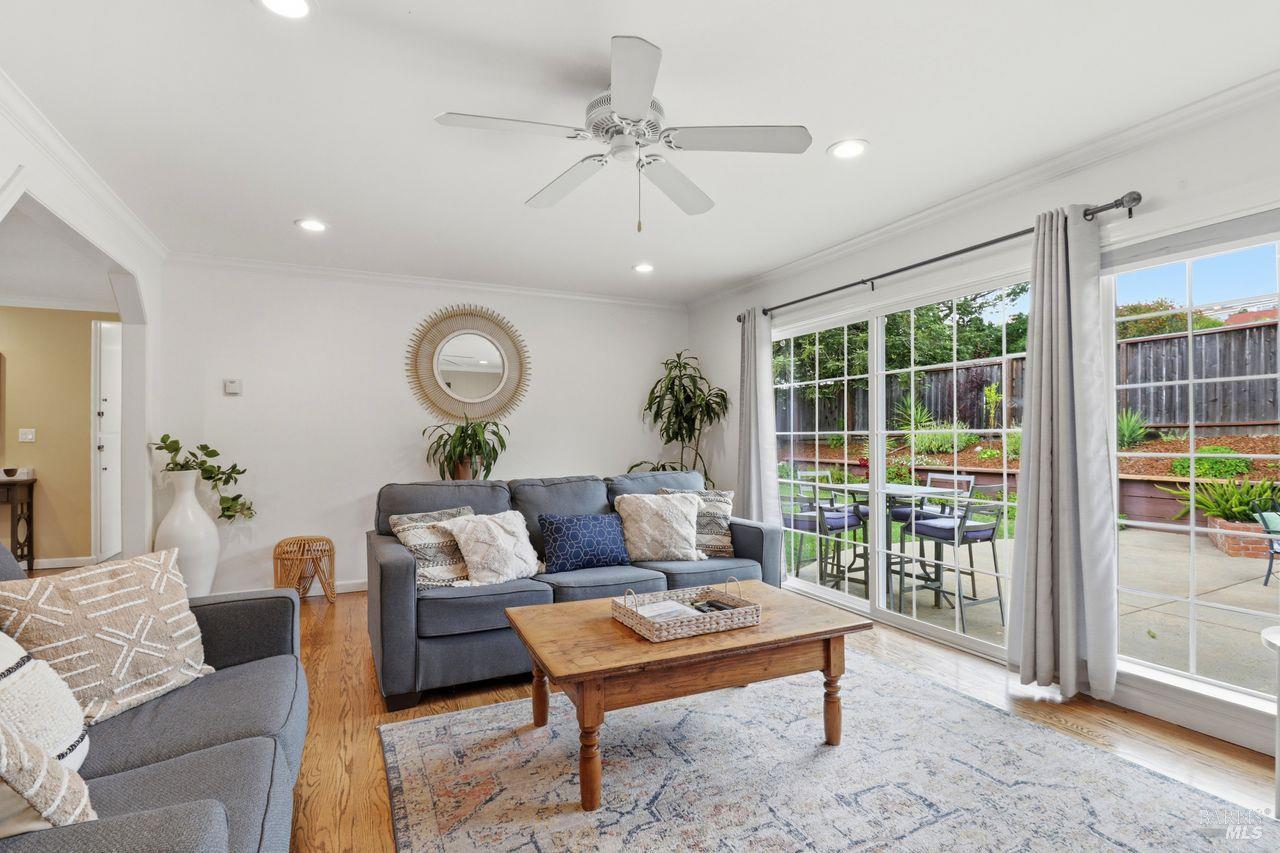 288 San Carlos Way