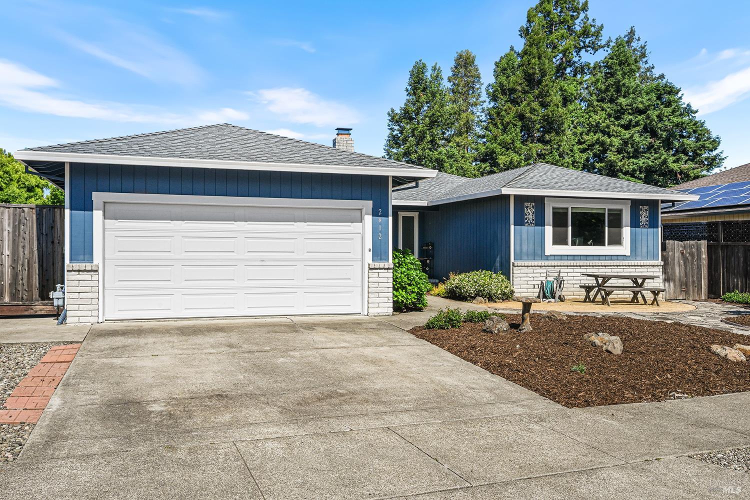 2412 Horseshoe Drive