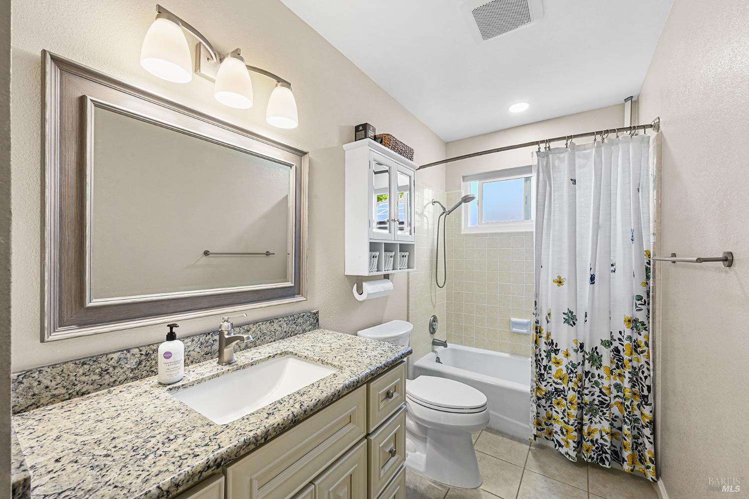 2412 Horseshoe Drive
