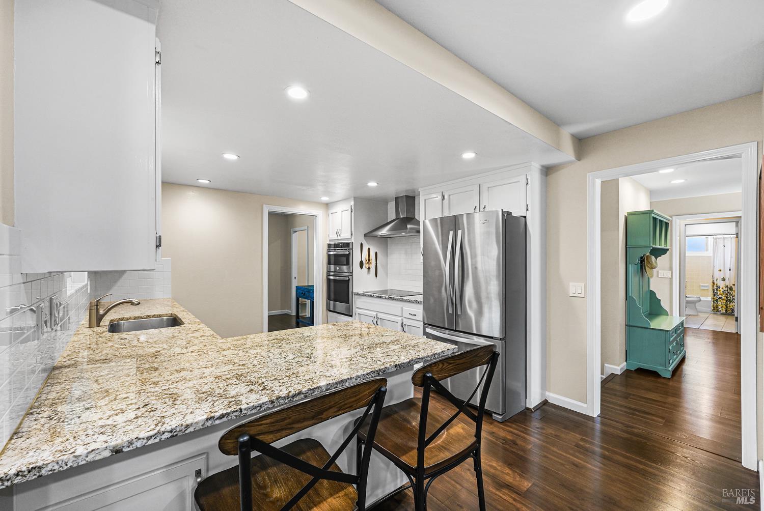 2412 Horseshoe Drive