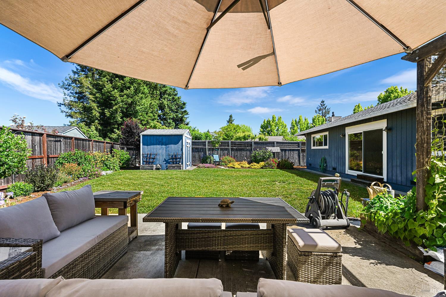 2412 Horseshoe Drive