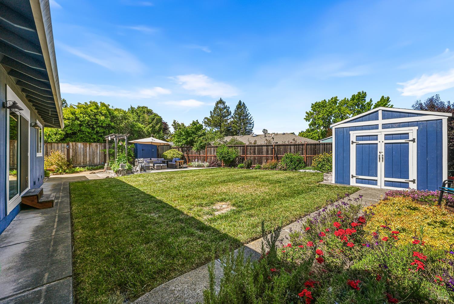 2412 Horseshoe Drive