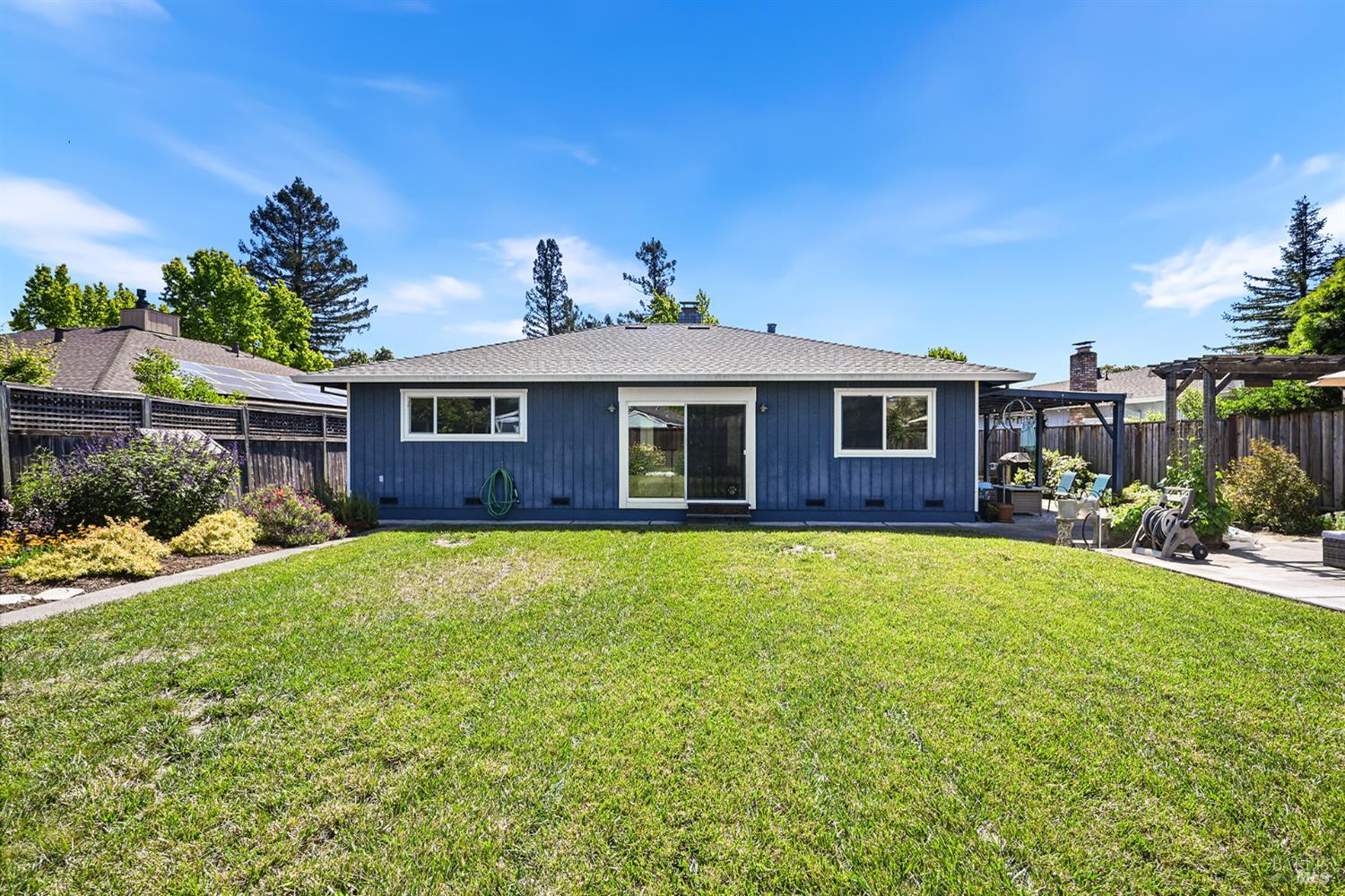 2412 Horseshoe Drive