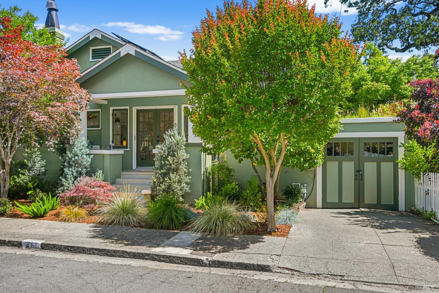 21 Laurel Avenue
