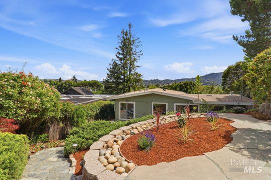 255 Bretano Way