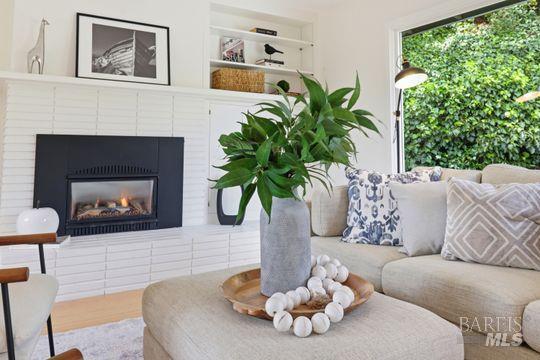 255 Bretano Way