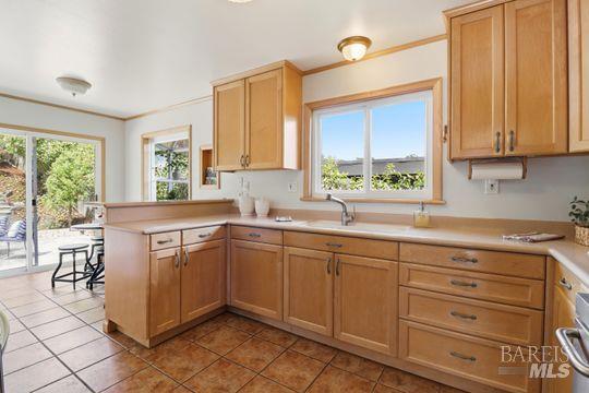 255 Bretano Way