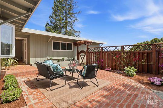 255 Bretano Way