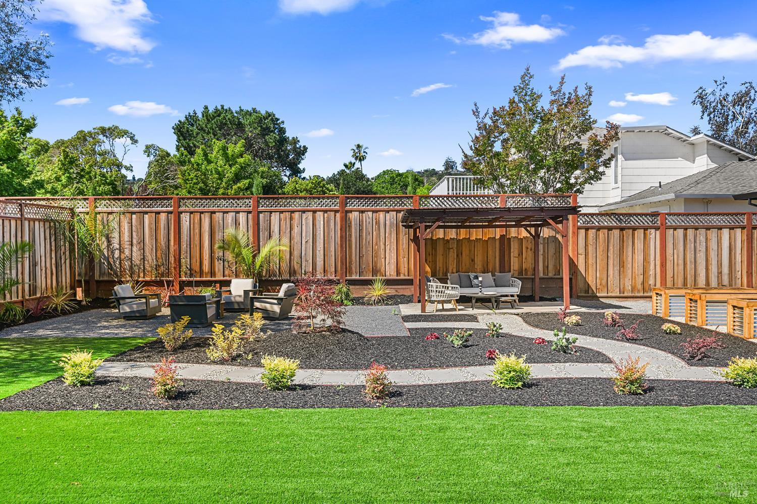 211 Mirada Avenue