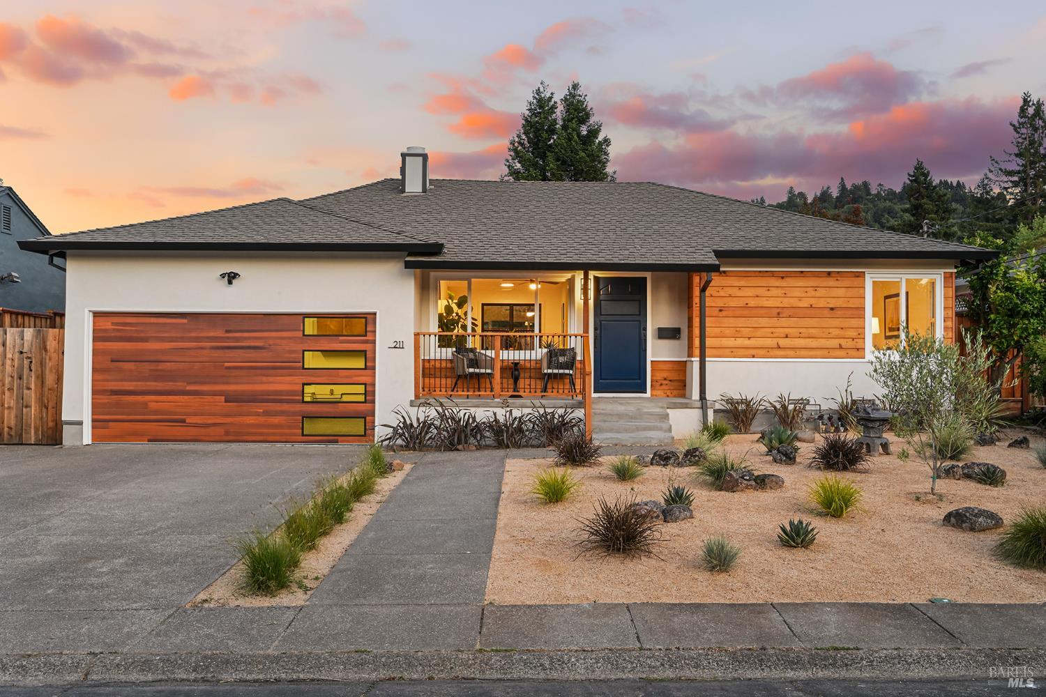 211 Mirada Avenue