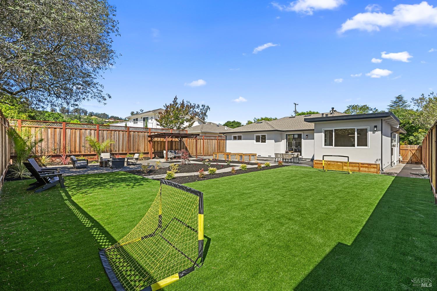 211 Mirada Avenue