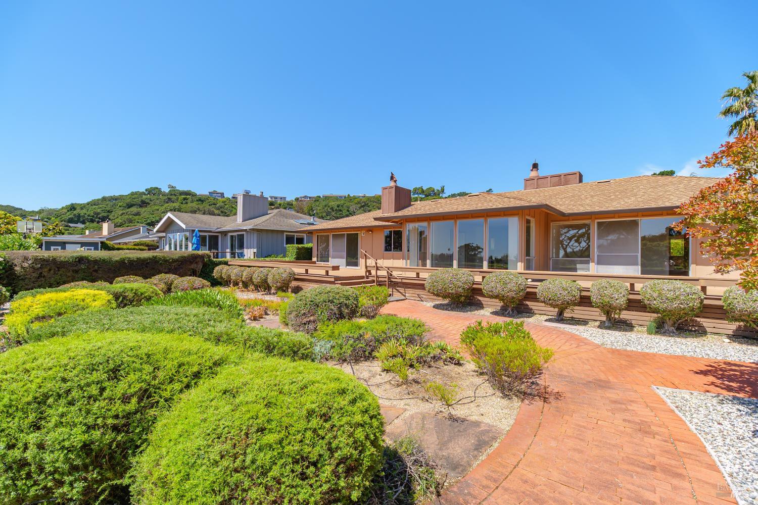 132 Peacock Drive