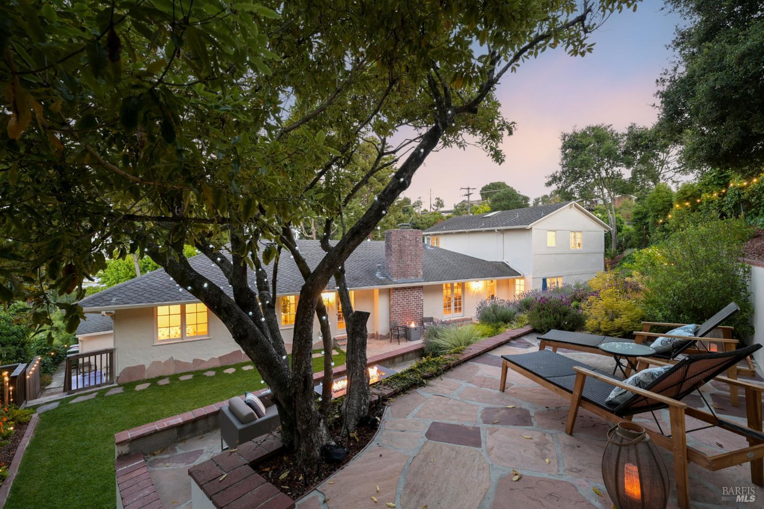 120 Ricardo Road